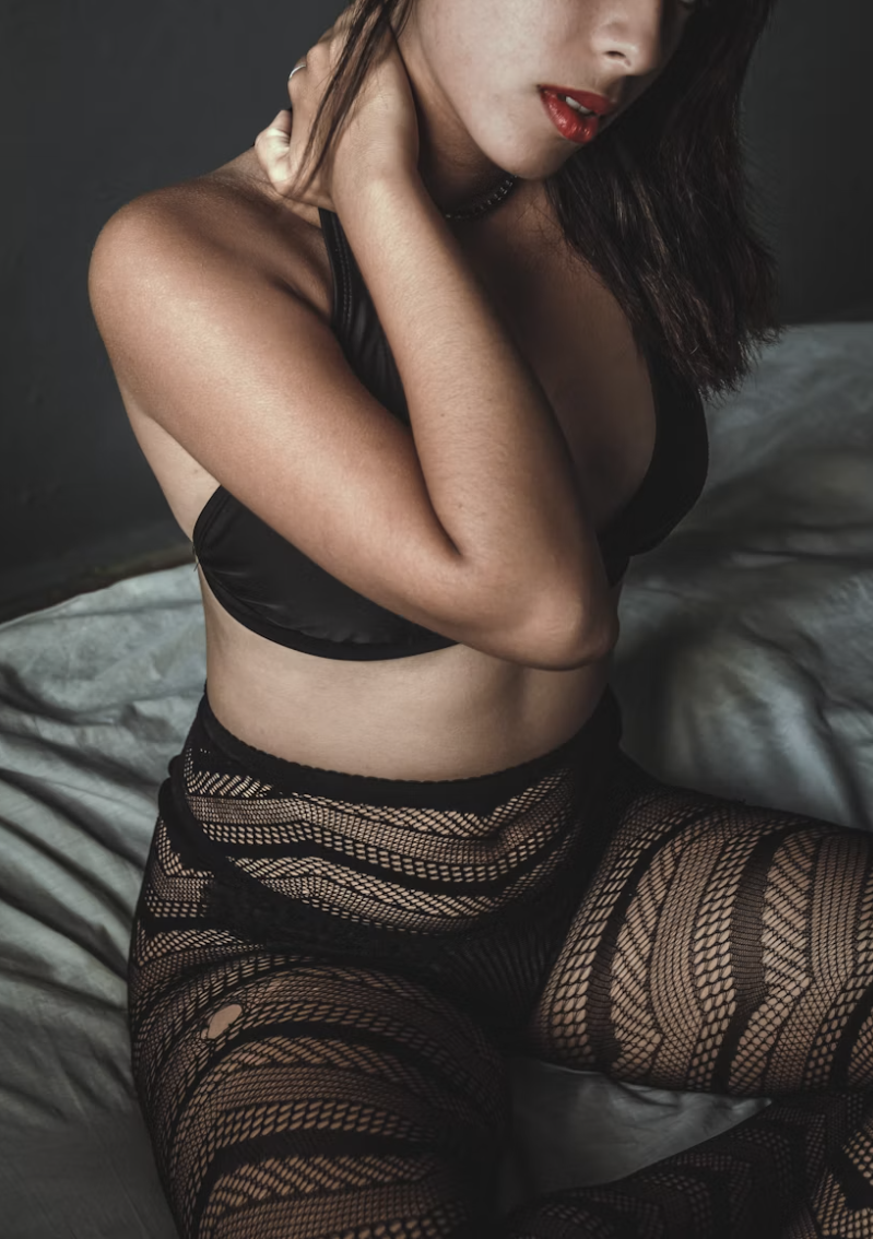 Adalar Esmer Escort